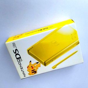 Nintendo ds lite Pokémon bundle